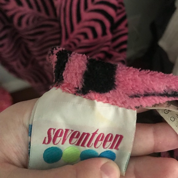 Pink zebra print robe - Picture 3 of 3